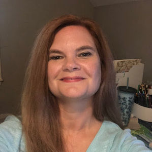 Meet your Posher, Angie